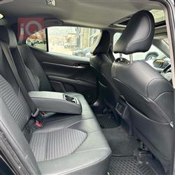 تۆیۆتا کامری